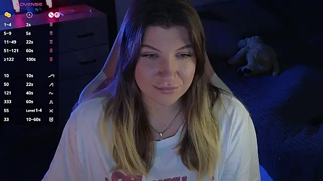 Snapshot of Fairy__Sofia chatting on 10.27.25 Fairy Sofia online show from 10.27.25