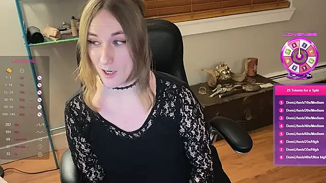 luluvaladon online show from 01.25.25