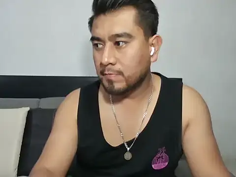 youmanhorny online show from 08.08.26