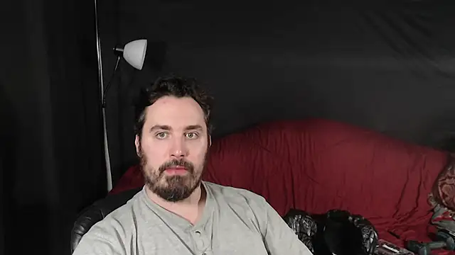 Snapshot of Metalstud chatting on 12.18.24 Metalstud online show from 12.18.24