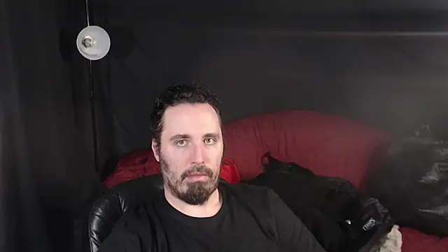 Snapshot of Metalstud chatting on 03.04.25 Metalstud online show from 03.04.25