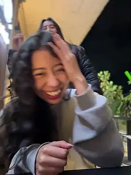 vaneelee online show from 04.19.26