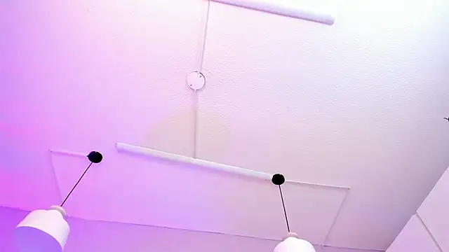 Inndrahot online show from 02.06.25