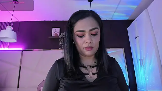 Inndrahot online show from 11.17.25