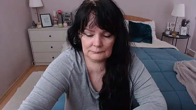 Snapshot of LeveMe2Nightt chatting on 02.24.26 LeveMe2Nightt online show from 02.24.26