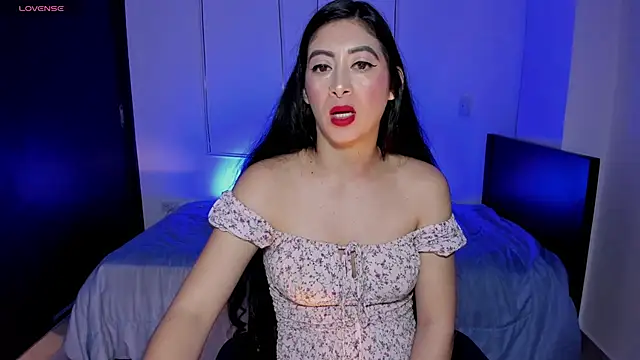 Snapshot of MeganWhite3 chatting on 02.15.26 MeganWhite3 online show from 02.15.26