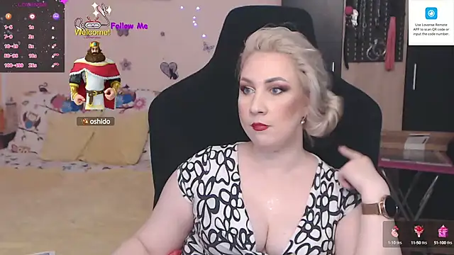 Snapshot of MissLexyGold chatting on 01.04.25 MissLexyGold online show from 01.04.25