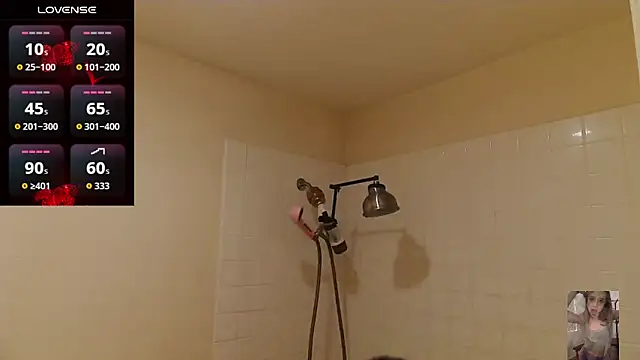 Snapshot of Blondiewithanass chatting on 03.02.26 Blondiewithanass online show from 03.02.26