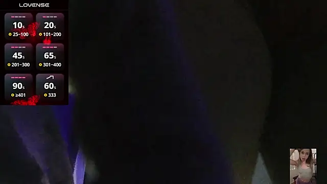 Snapshot of Blondiewithanass chatting on 03.06.26 Blondiewithanass online show from 03.06.26