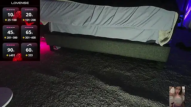 Snapshot of Blondiewithanass chatting on 03.12.26 Blondiewithanass online show from 03.12.26