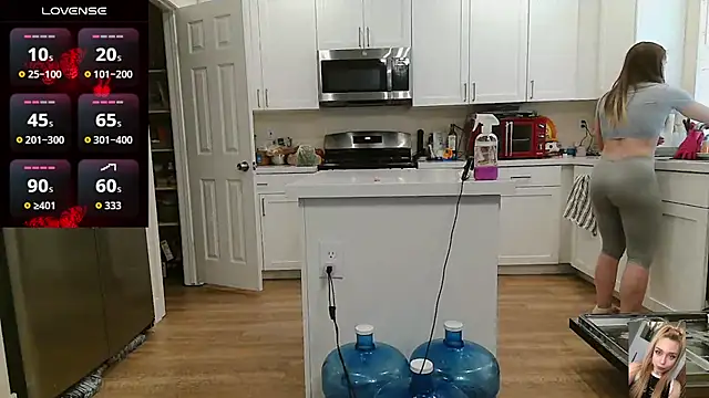 Blondiewithanass online show from 04.18.26