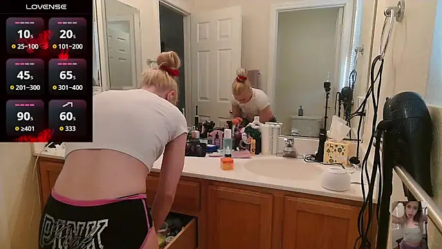 Blondiewithanass online show from 05.05.26