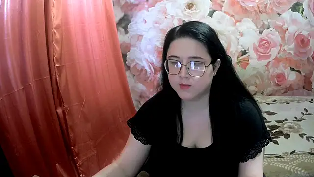 Snapshot of OverseerX chatting on 12.05.24 OverseerX online show from 12.05.24