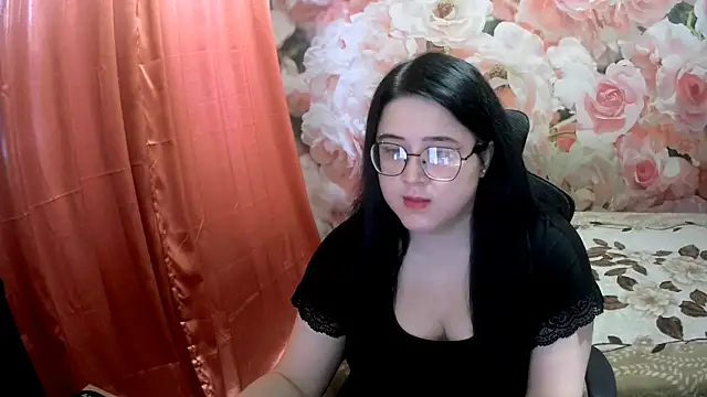 Snapshot of OverseerX chatting on 12.06.24 OverseerX online show from 12.06.24