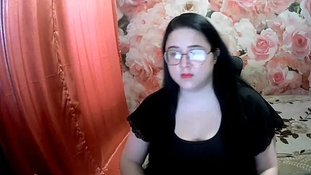 Snapshot of OverseerX chatting on 12.09.24 OverseerX online show from 12.09.24