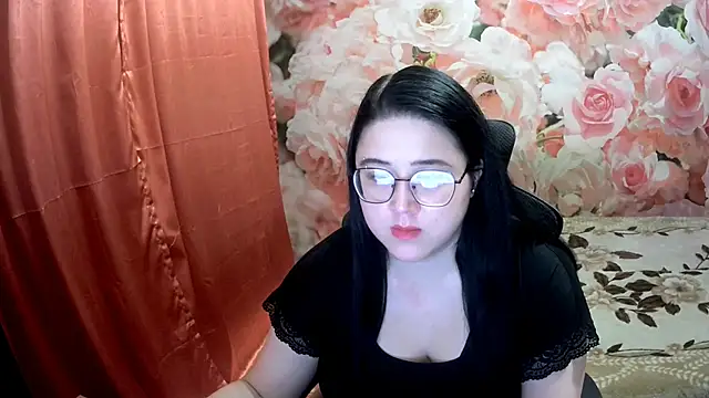 Snapshot of OverseerX chatting on 12.09.24 OverseerX online show from 12.09.24