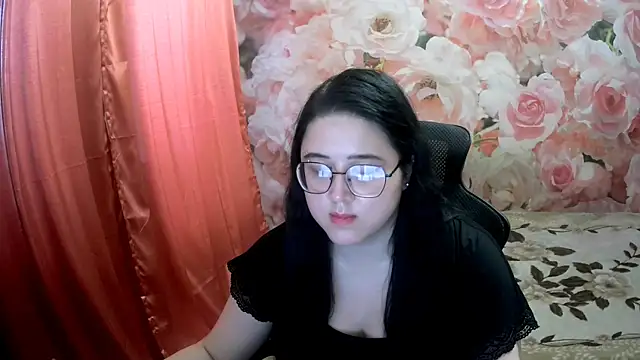 Snapshot of OverseerX chatting on 12.19.24 OverseerX online show from 12.19.24