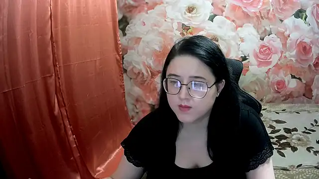 Snapshot of OverseerX chatting on 12.24.24 OverseerX online show from 12.24.24