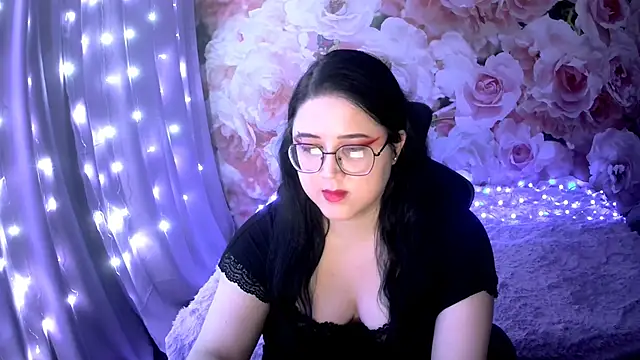 Snapshot of OverseerX chatting on 12.27.24 OverseerX online show from 12.27.24