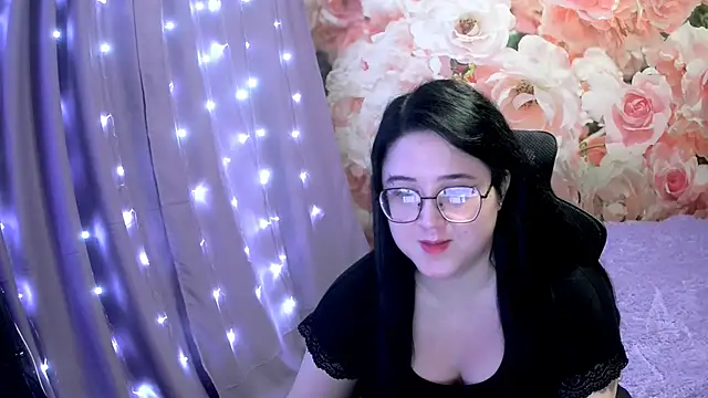 Snapshot of OverseerX chatting on 01.09.25 OverseerX online show from 01.09.25