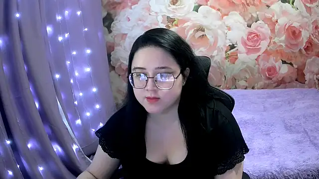 Snapshot of OverseerX chatting on 01.12.25 OverseerX online show from 01.12.25