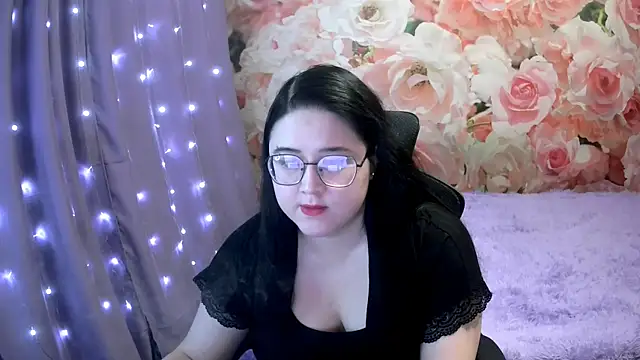 Snapshot of OverseerX chatting on 01.17.25 OverseerX online show from 01.17.25