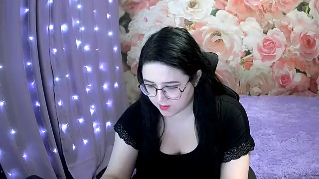 Snapshot of OverseerX chatting on 01.22.25 OverseerX online show from 01.22.25