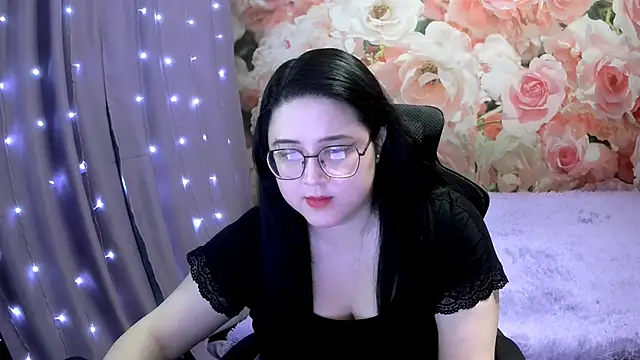 Snapshot of OverseerX chatting on 02.24.25 OverseerX online show from 02.24.25