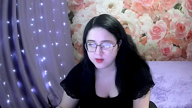 Snapshot of OverseerX chatting on 02.26.25 OverseerX online show from 02.26.25