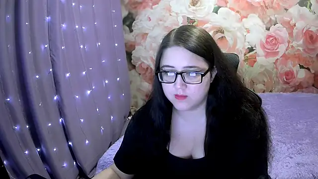 Snapshot of OverseerX chatting on 10.30.25 OverseerX online show from 10.30.25