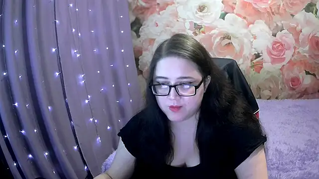 Snapshot of OverseerX chatting on 11.17.25 OverseerX online show from 11.17.25