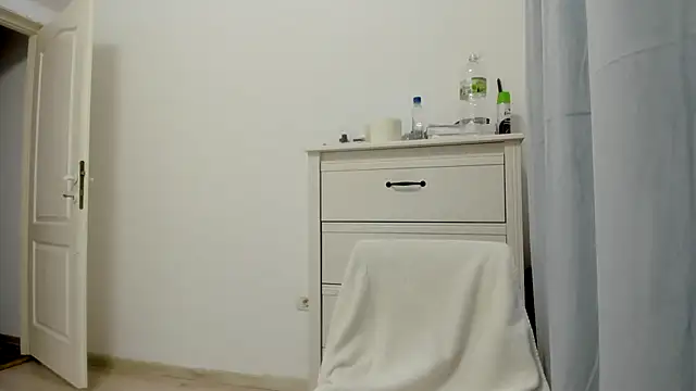 woolfiie online show from 02.26.25