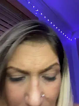 LittleMissEeve online show from 02.28.25