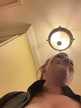 LittleMissEeve online show from 03.14.25