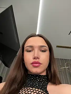 stefannichka online show from 12.19.24