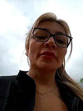 DIANITA 1988 online show from 02.10.25