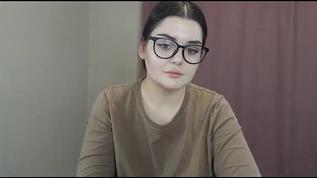 ohhhMie online show from 02.20.25