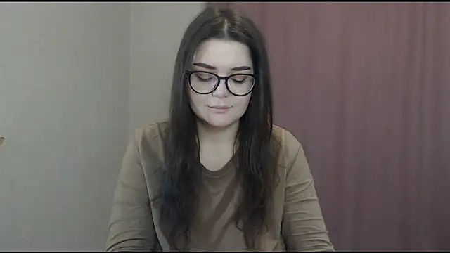 ohhhMie online show from 02.21.25