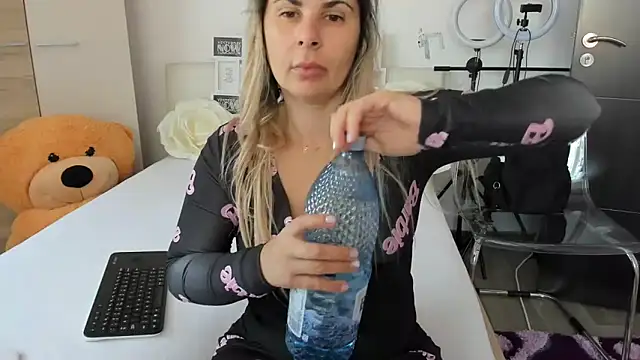 sweetemy4u online show from 09.30.25