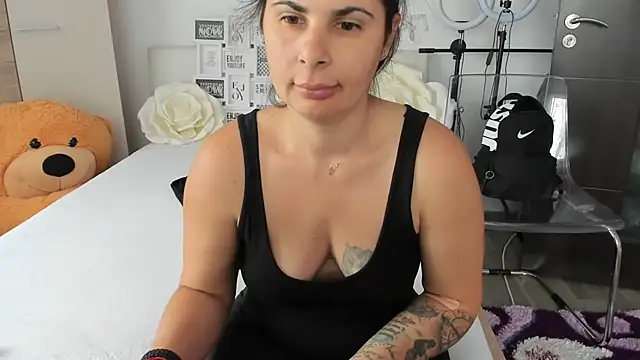 sweetemy4u online show from 10.02.25