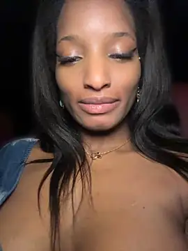 NicoleCocksXXX online show from 05.19.26