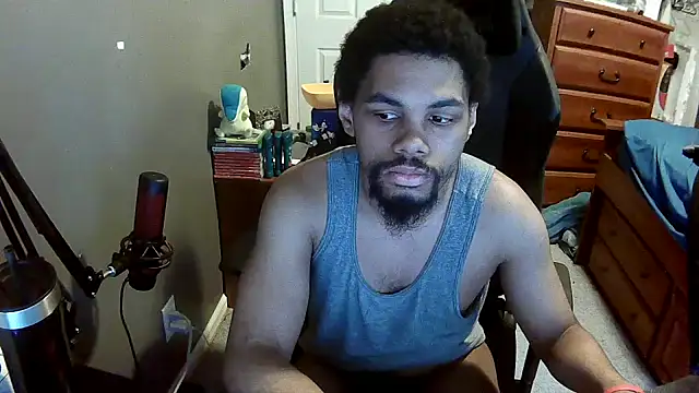 Snapshot of Neovergil0 chatting on 12.26.24 Neovergil0 online show from 12.26.24