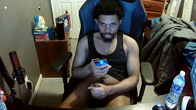 Snapshot of Neovergil0 chatting on 01.27.25 Neovergil0 online show from 01.27.25