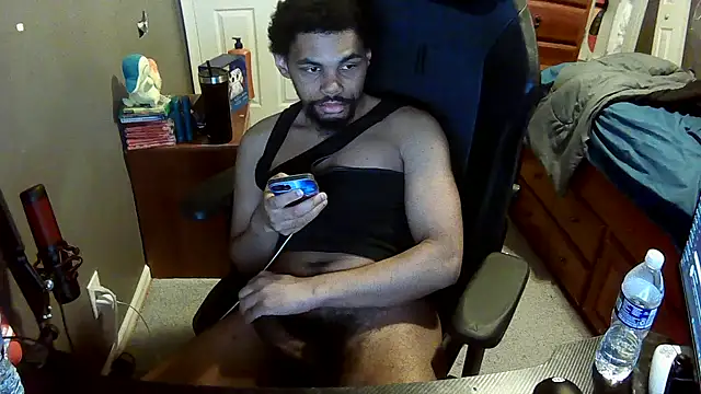 Snapshot of Neovergil0 chatting on 01.27.25 Neovergil0 online show from 01.27.25