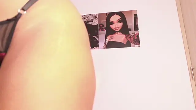 Snapshot of Ariana_lopezz chatting on 07.08.26 Ariana lopezz online show from 07.08.26