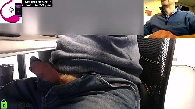 Snapshot of pliko chatting on 02.05.25 pliko online show from 02.05.25