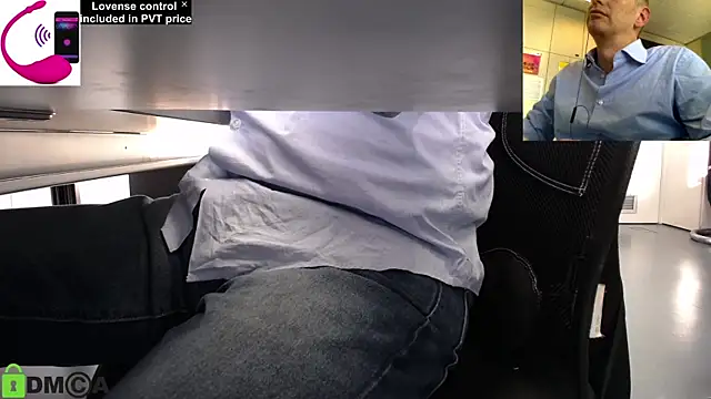 Snapshot of pliko chatting on 02.27.25 pliko online show from 02.27.25