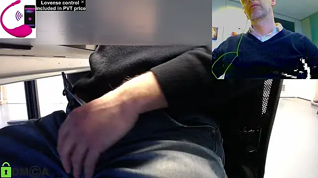 Snapshot of pliko chatting on 01.08.26 pliko online show from 01.08.26