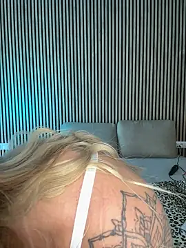 NastyMilf  online show from 01.12.26