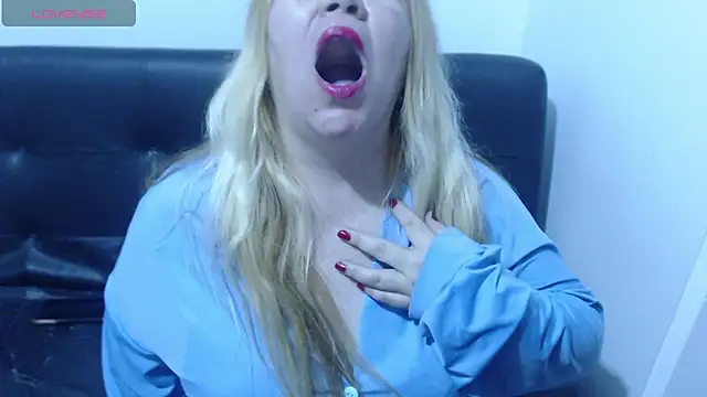 Dulce-Bella online show from 02.05.25